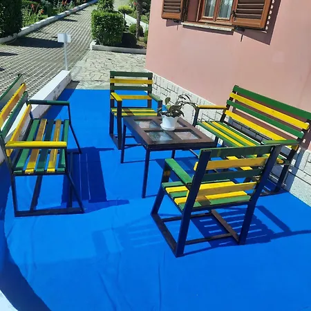 Villa Dedja Boutique בית הארחה Ndroq