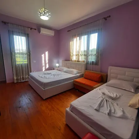 בית הארחה Villa Dedja Boutique *