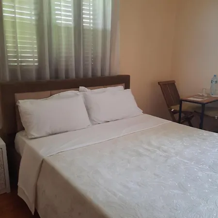 בית הארחה Villa Dedja Boutique